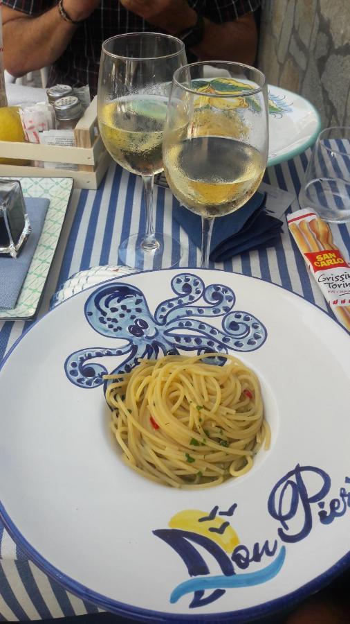 La Casa Di Elvira Napels