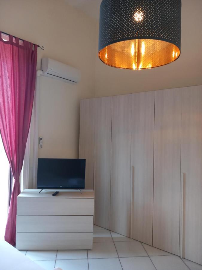 La Casa Di Elvira Appartement Napels
