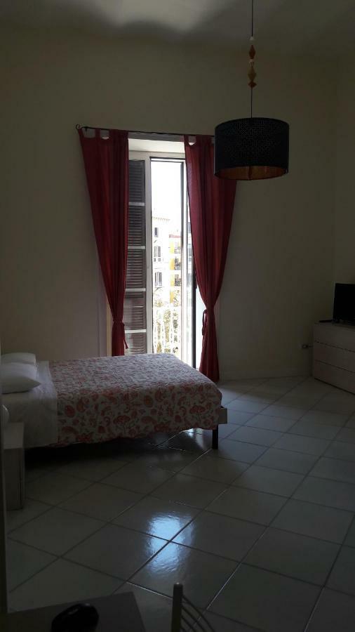 La Casa Di Elvira Appartement Napels