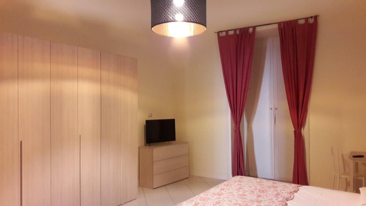 La Casa Di Elvira Appartement Napels