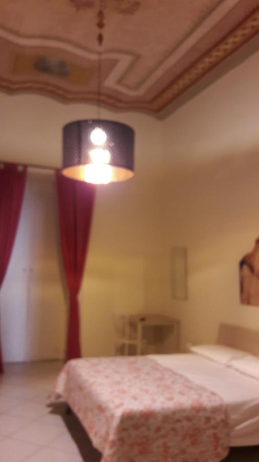 La Casa Di Elvira Appartement Napels