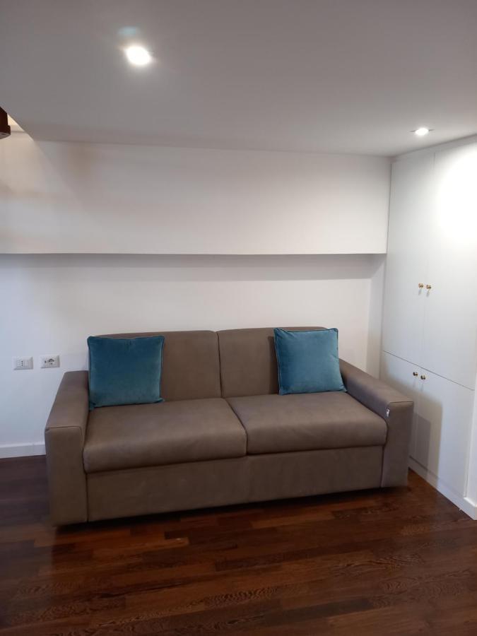 La Casa Di Elvira Apartment Naples